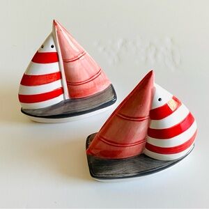 SAILBOAT CERAMIC SALT PEPPER SHAKER SET NIB RED WHITE NAUTICAL BEACH SUMMER
